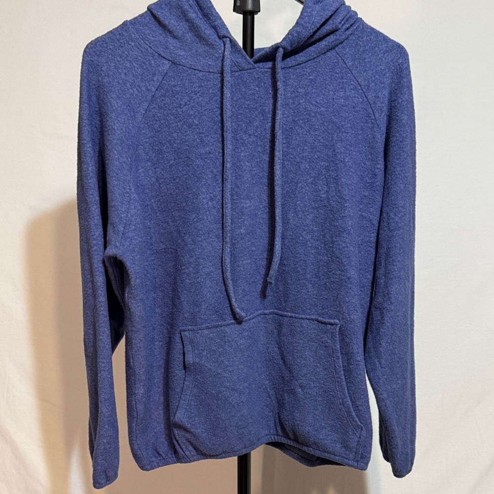NWOT Zenana Women’s Blue Hoodie Sweater Medium